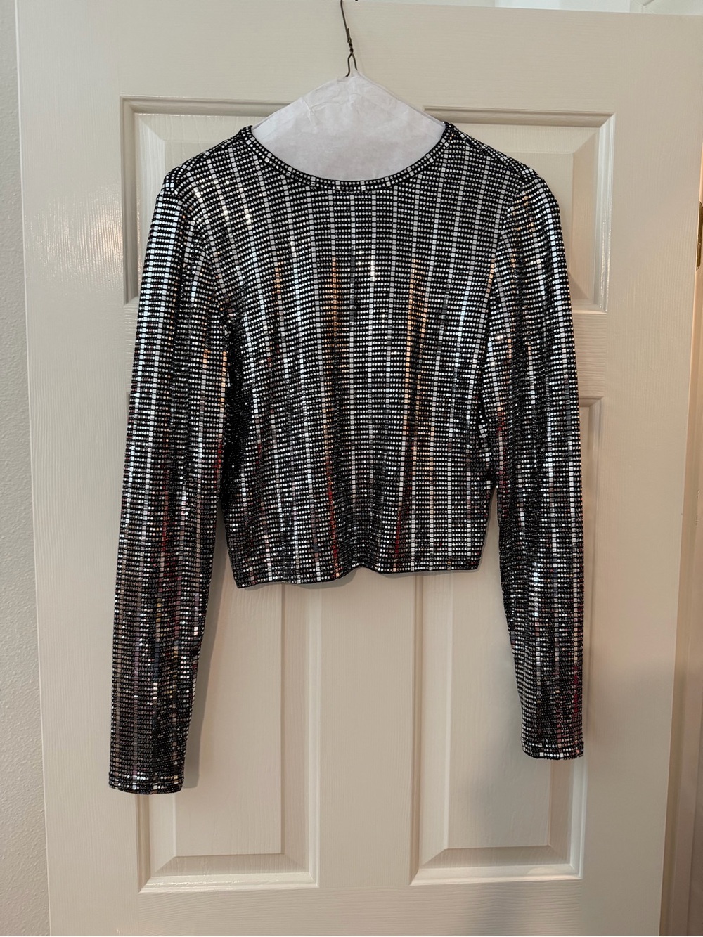 Alice + Olivia Black Silver Sequin Long-Sleeve Crop Top
